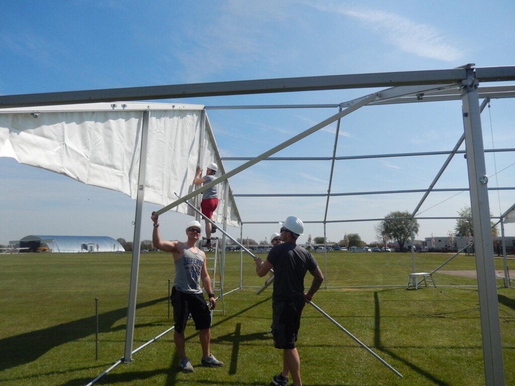 trend fb men working